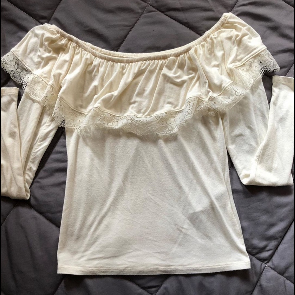 Hollister Off The Shoulder
